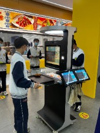 中國銀行攜手云澎科技，打造永康龍川中學智慧食堂